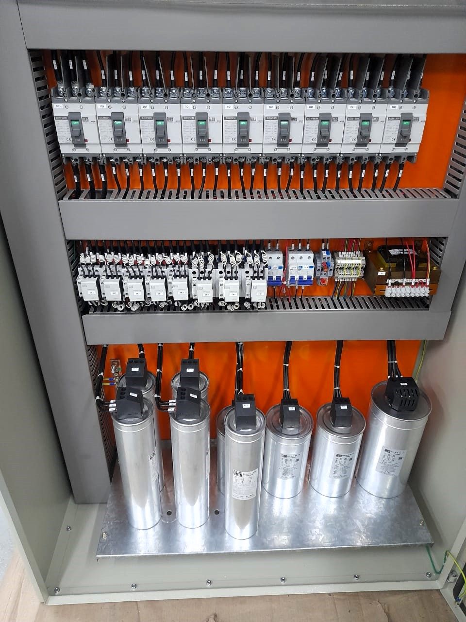 Instalacao-de-Banco-de-Capacitores.jpeg